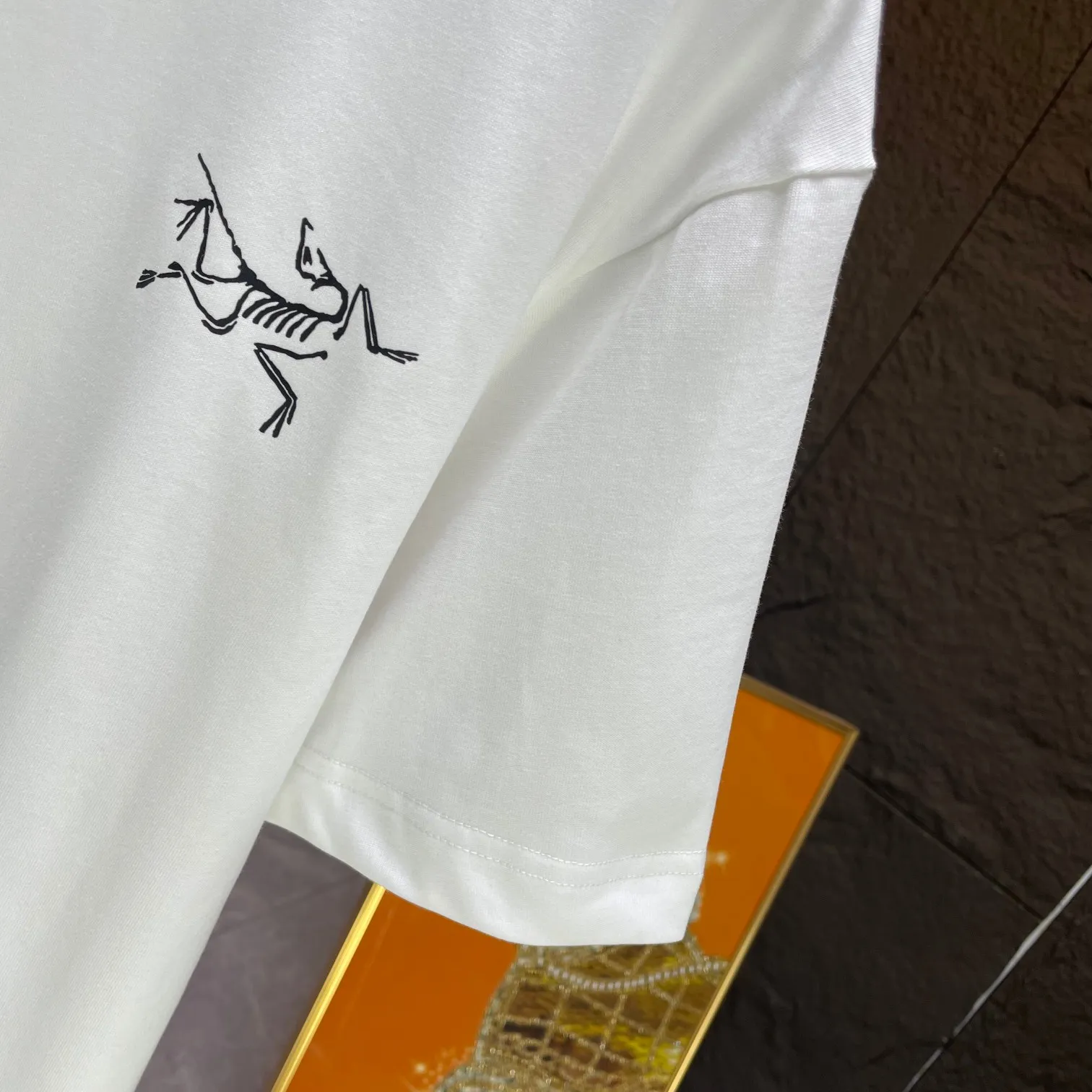ARC 2025 New Arrival T ：Black White Sizes：S M L XL XXL
